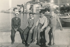 1954